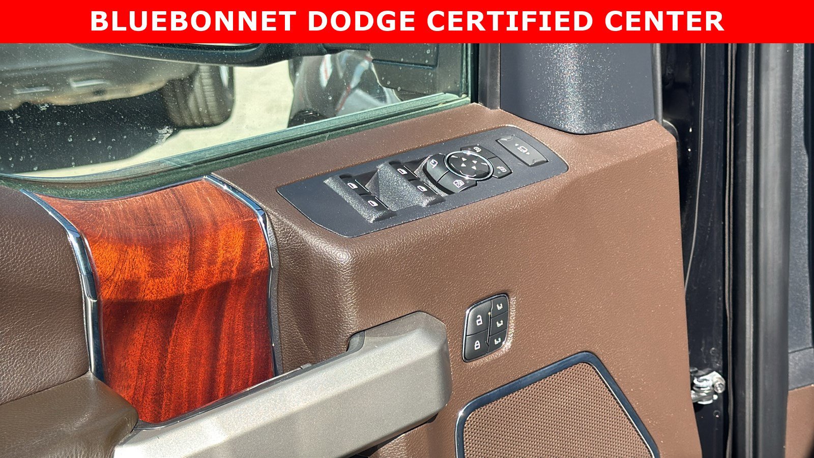 Used 2022 Ford F350 King Ranch w/ King Ranch Ultimate Package image 13