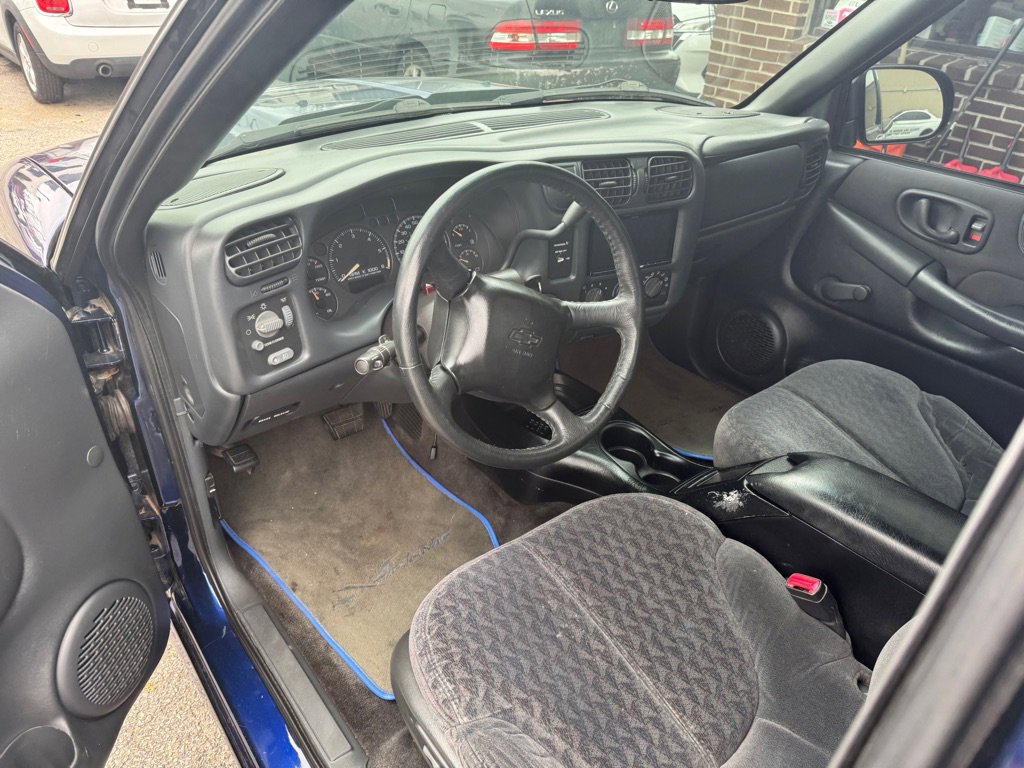 Used 2003 Chevrolet S10 Pickup LS w/ LS Preferred Equipment Group image 14