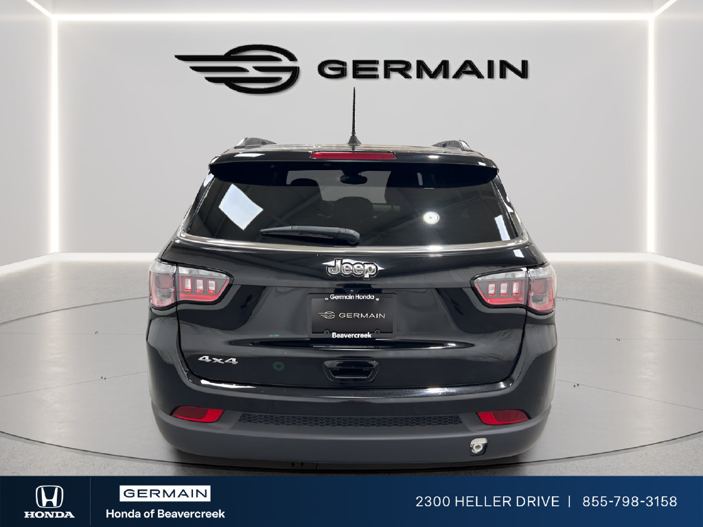Used 2024 Jeep Compass Latitude AWD/4WD image 7