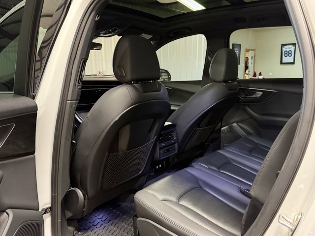 Used 2021 Audi Q7 3.0T Premium Plus w/ Premium Plus Package image 10