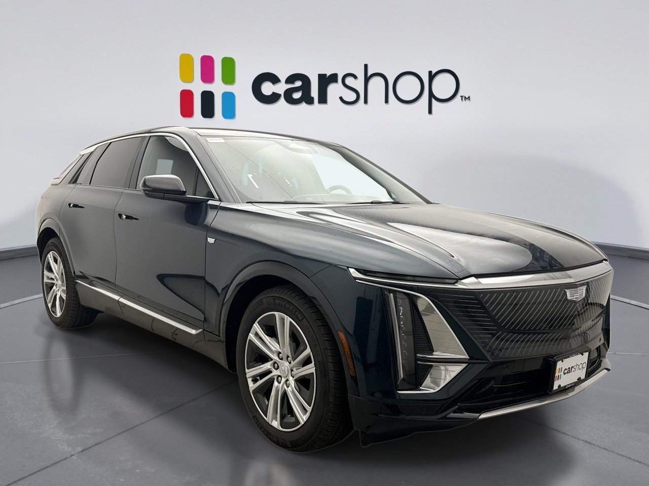 Used 2024 Cadillac Lyriq Tech AWD/4WD image 5