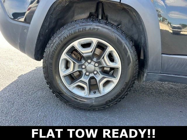 Used 2019 Jeep Cherokee Trailhawk image 7