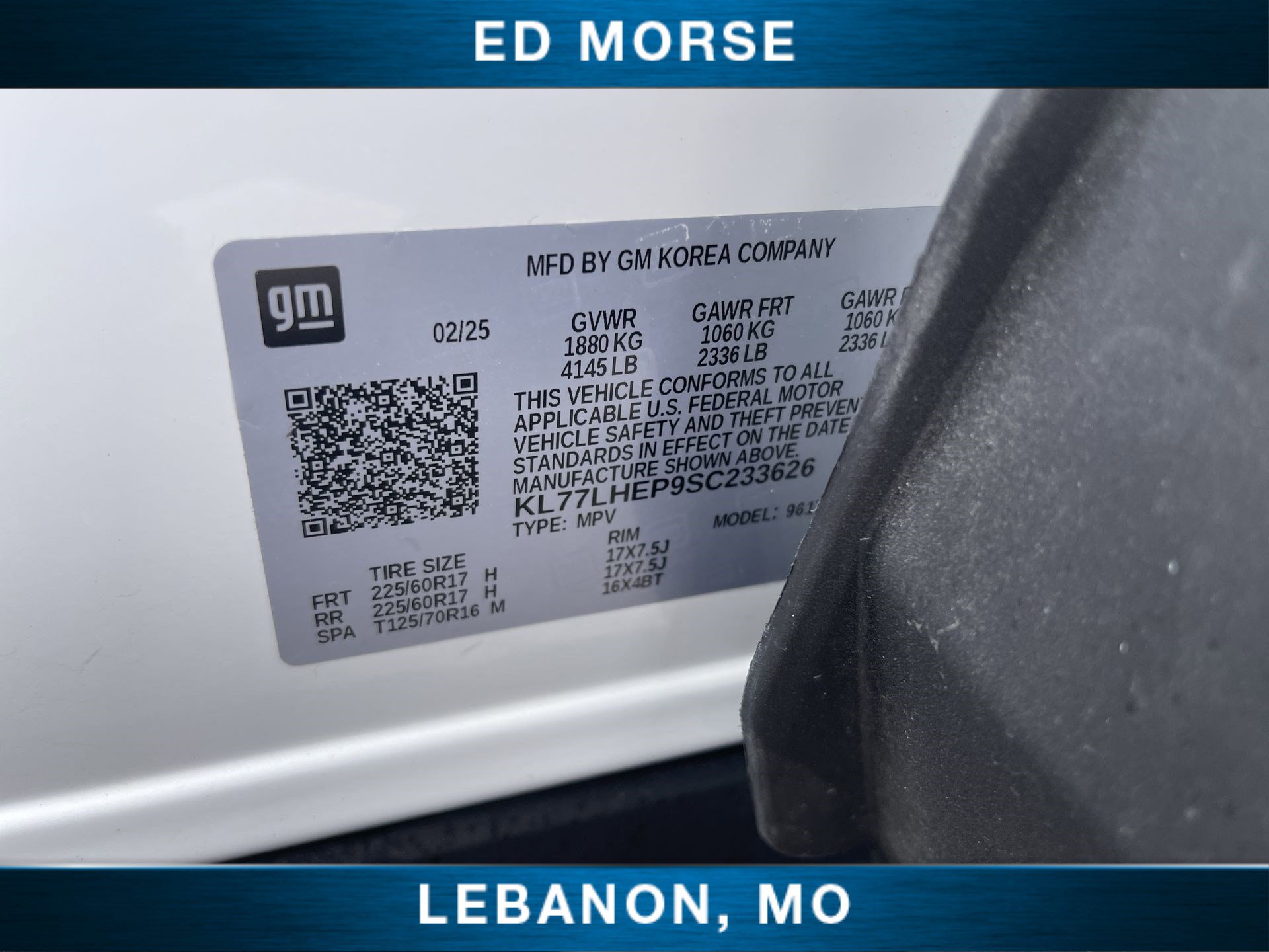 Certified 2025 Chevrolet Trax LT w/ LT Convenience Package FWD image 32