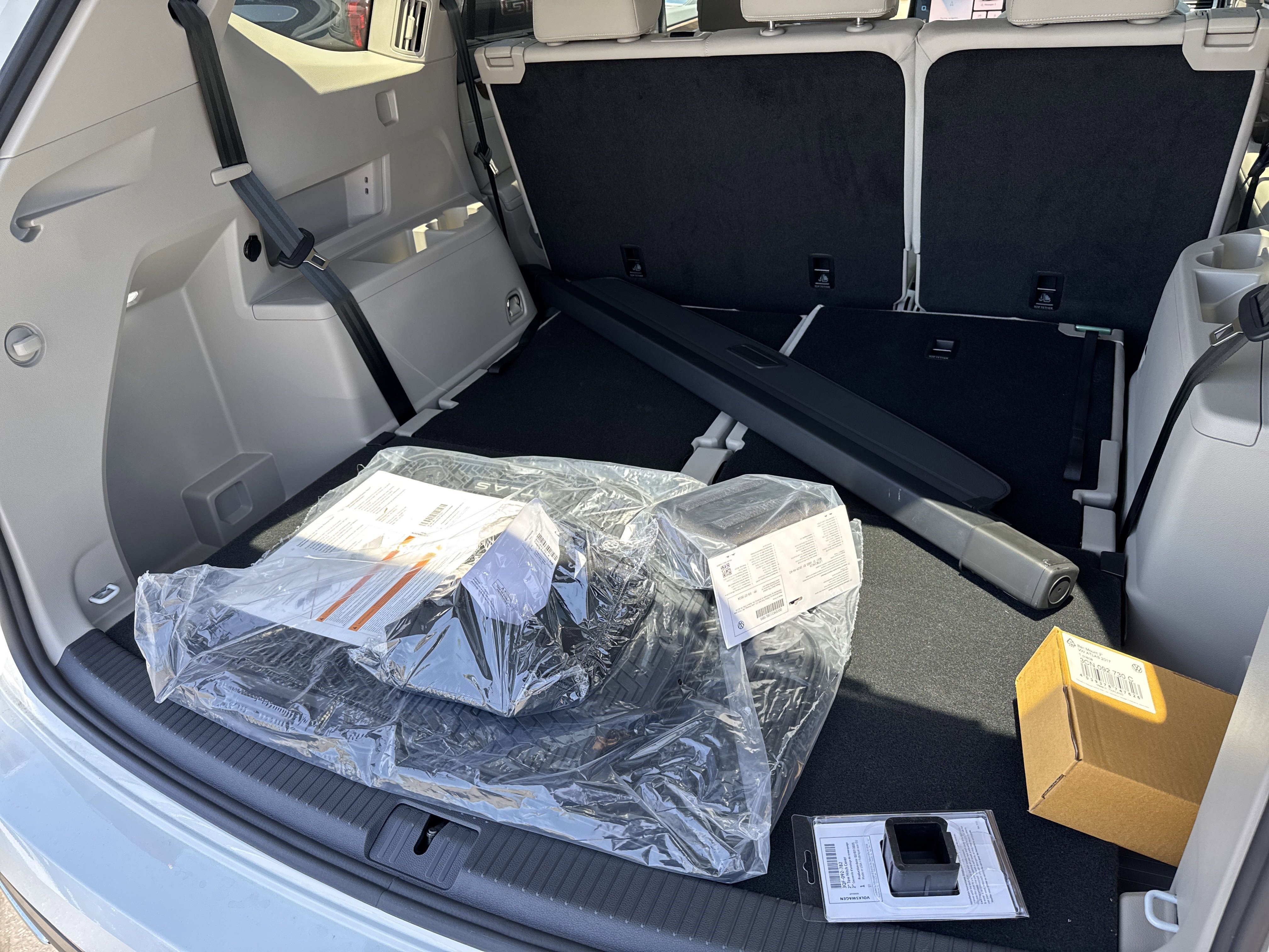 Used 2025 Volkswagen Atlas SE image 33