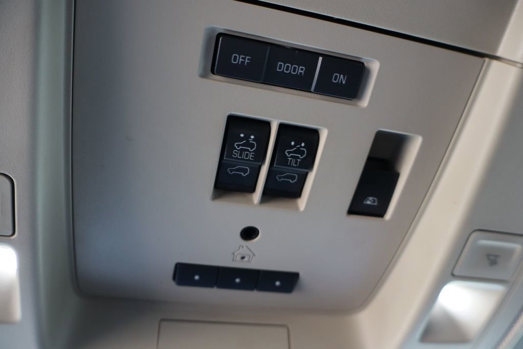 Used 2019 Chevrolet Silverado 3500 High Country w/ Duramax Plus Package image 29