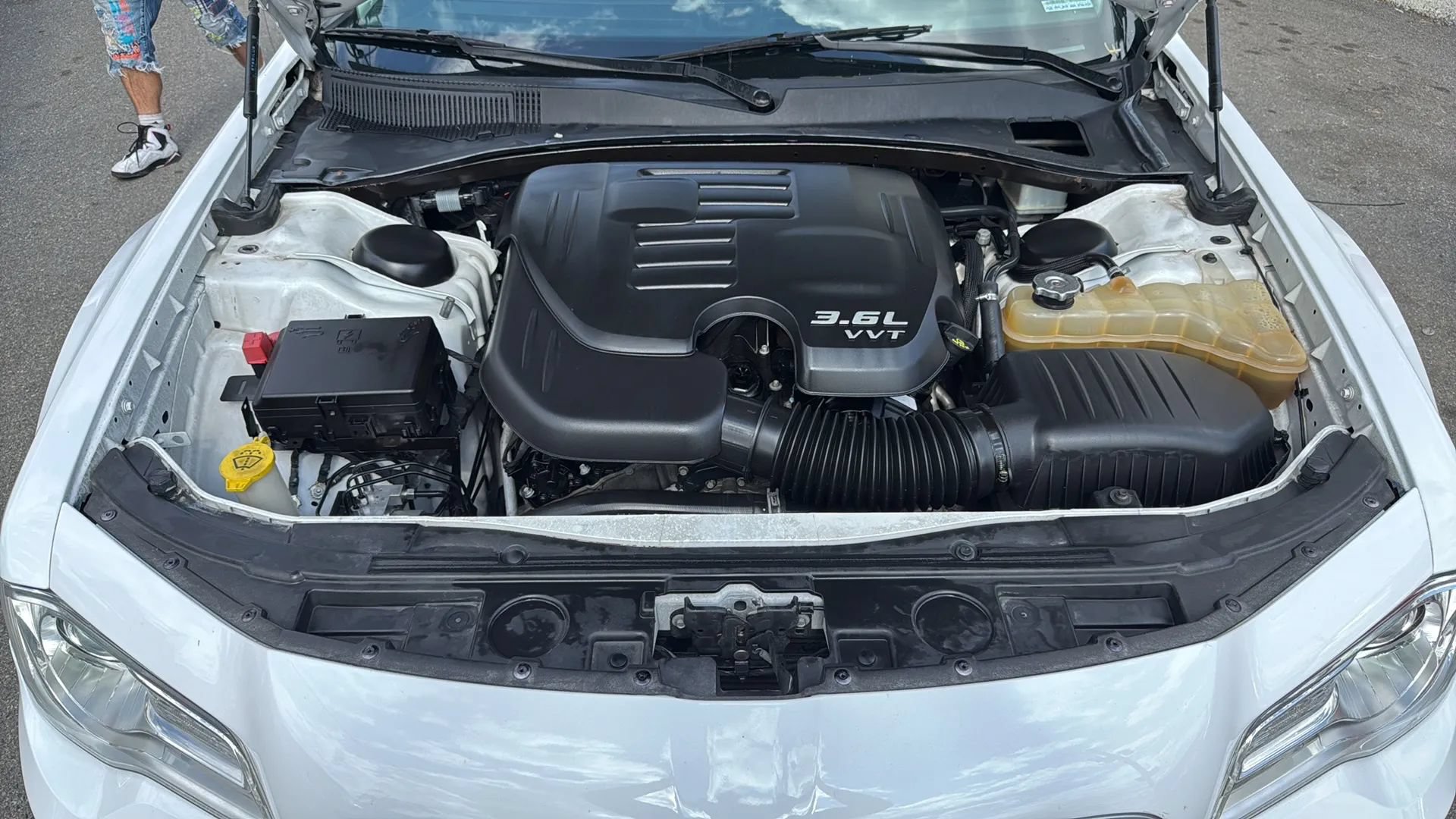 Used 2019 Chrysler 300 Touring w/ Chrome Appearance Package RWD image 23