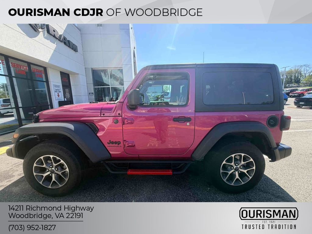Used 2024 Jeep Wrangler Sport S image 5