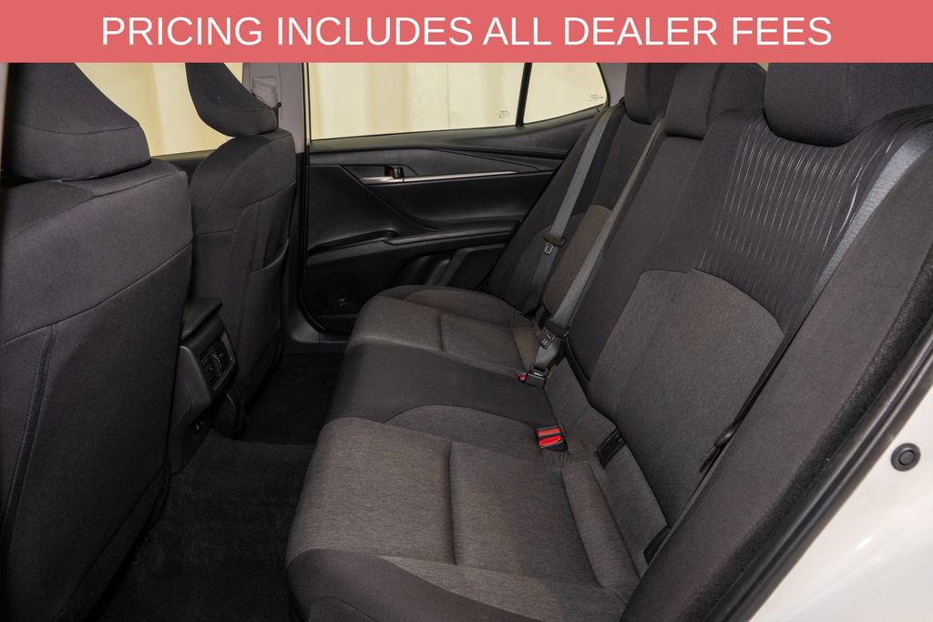 Used 2025 Toyota Camry LE FWD image 8