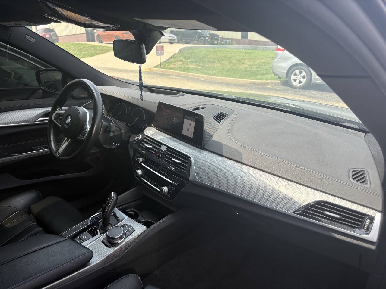 Used 2019 BMW 640i Gran Turismo xDrive w/ M Sport Package AWD/4WD image 17