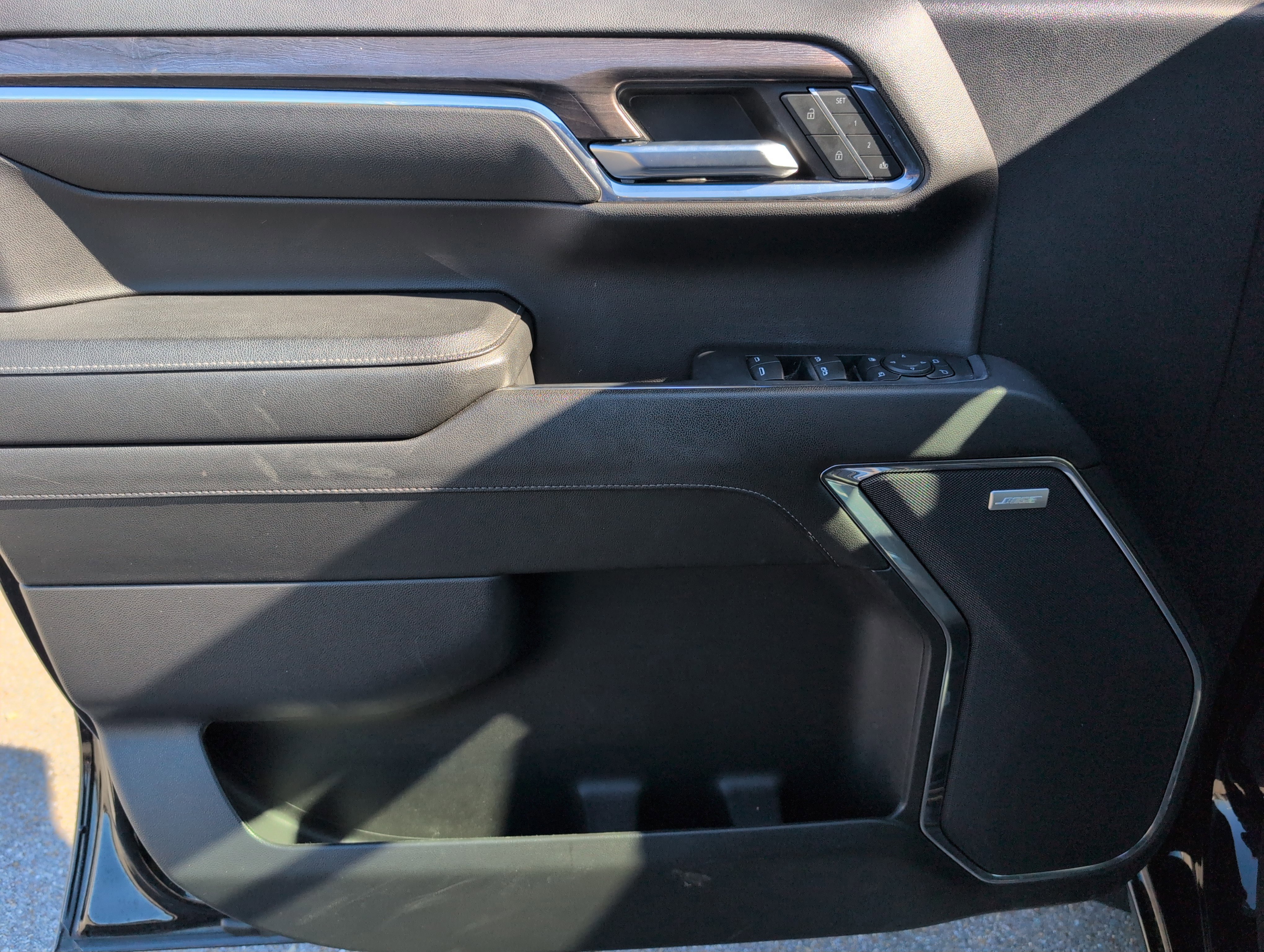 Used 2024 Chevrolet Silverado 1500 LTZ w/ LTZ Convenience Package II image 16