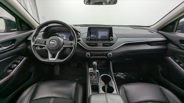 Used 2024 Nissan Altima 2.5 SR FWD image 24