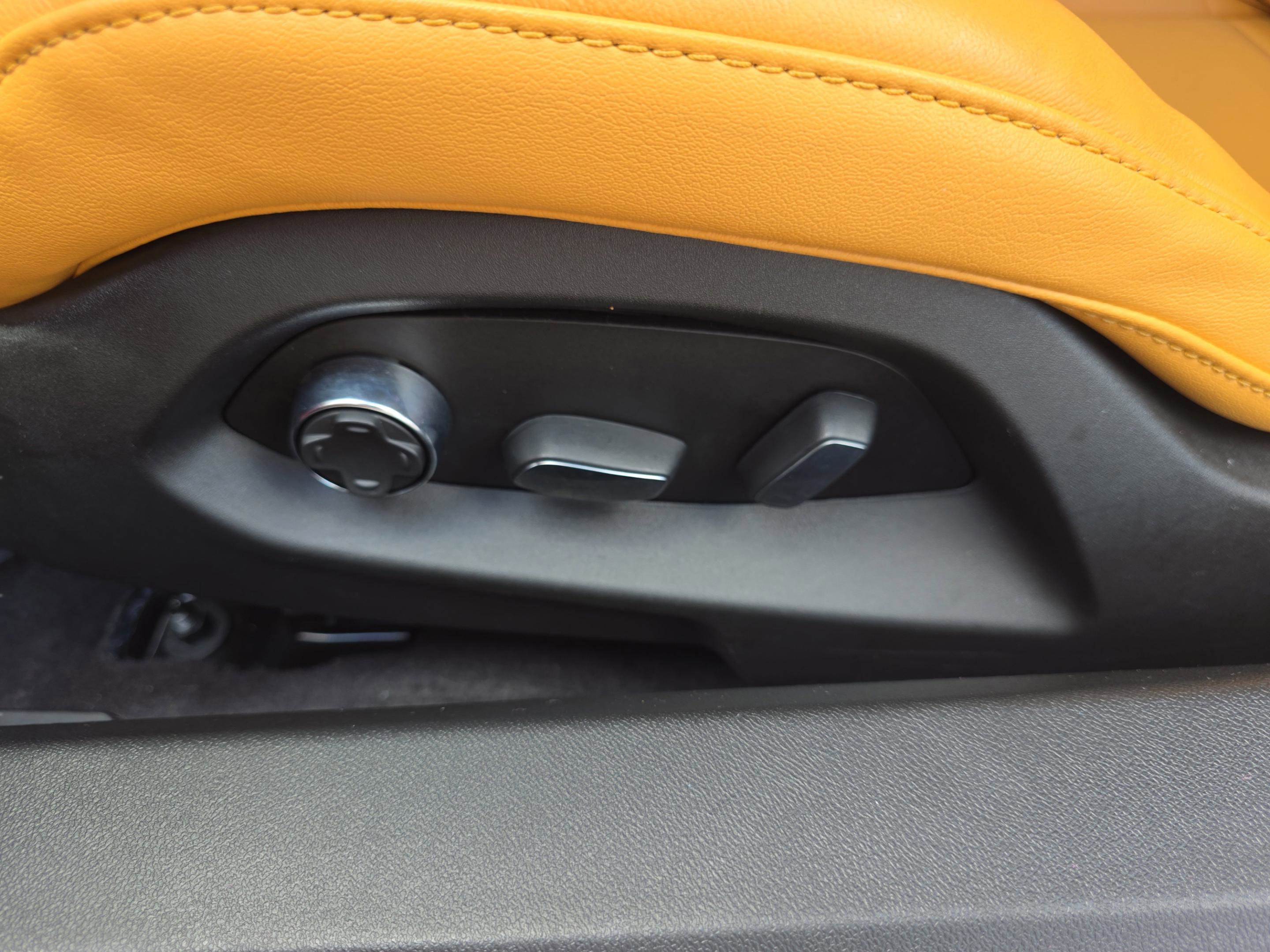 Used 2022 Chevrolet Corvette Stingray Preferred Conv w/ Z51 Performance Package image 15