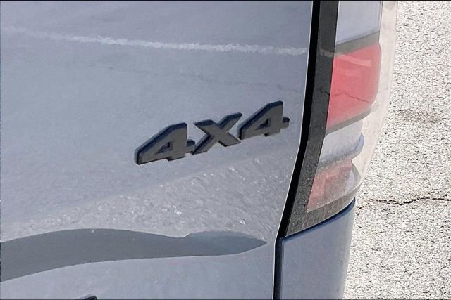 New 2026 Nissan Frontier SV AWD/4WD image 9