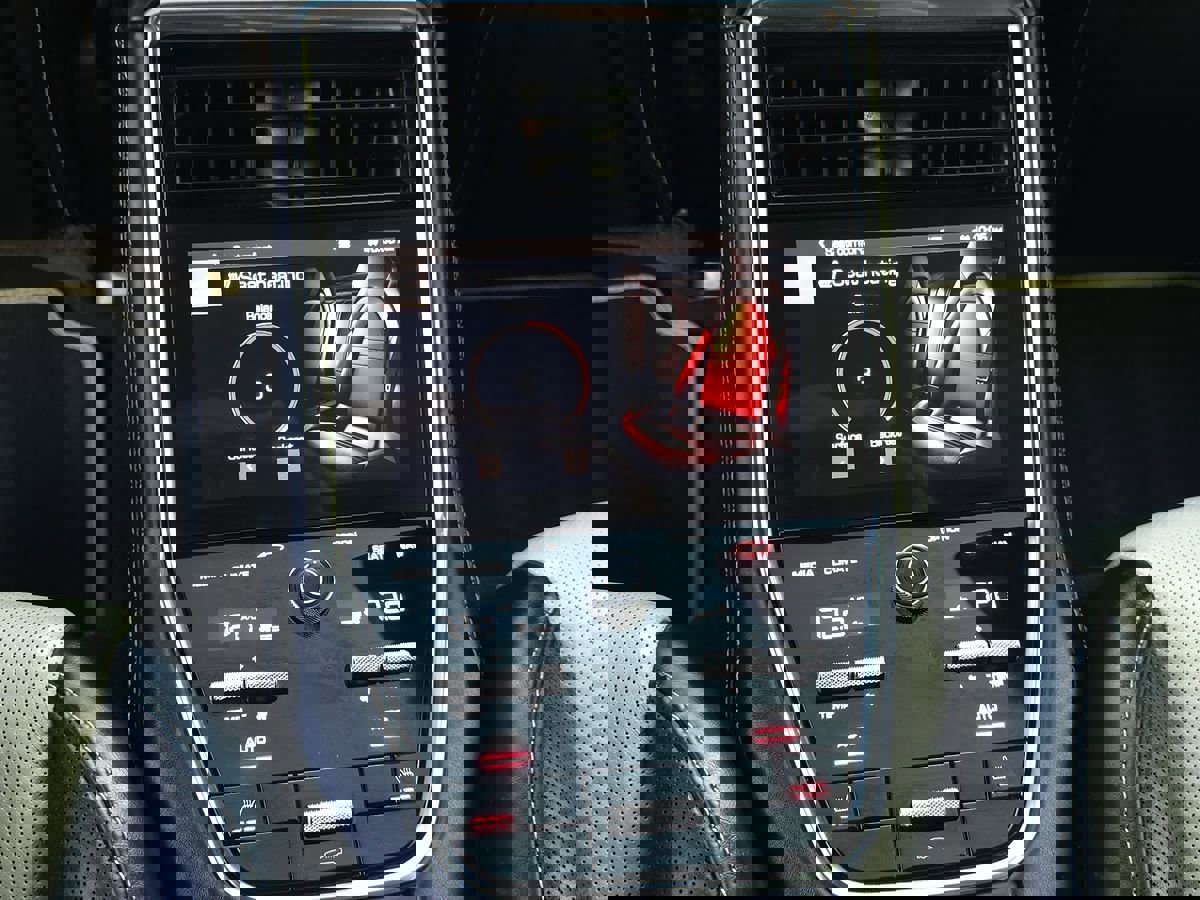 Used 2020 Porsche Panamera 4S image 21