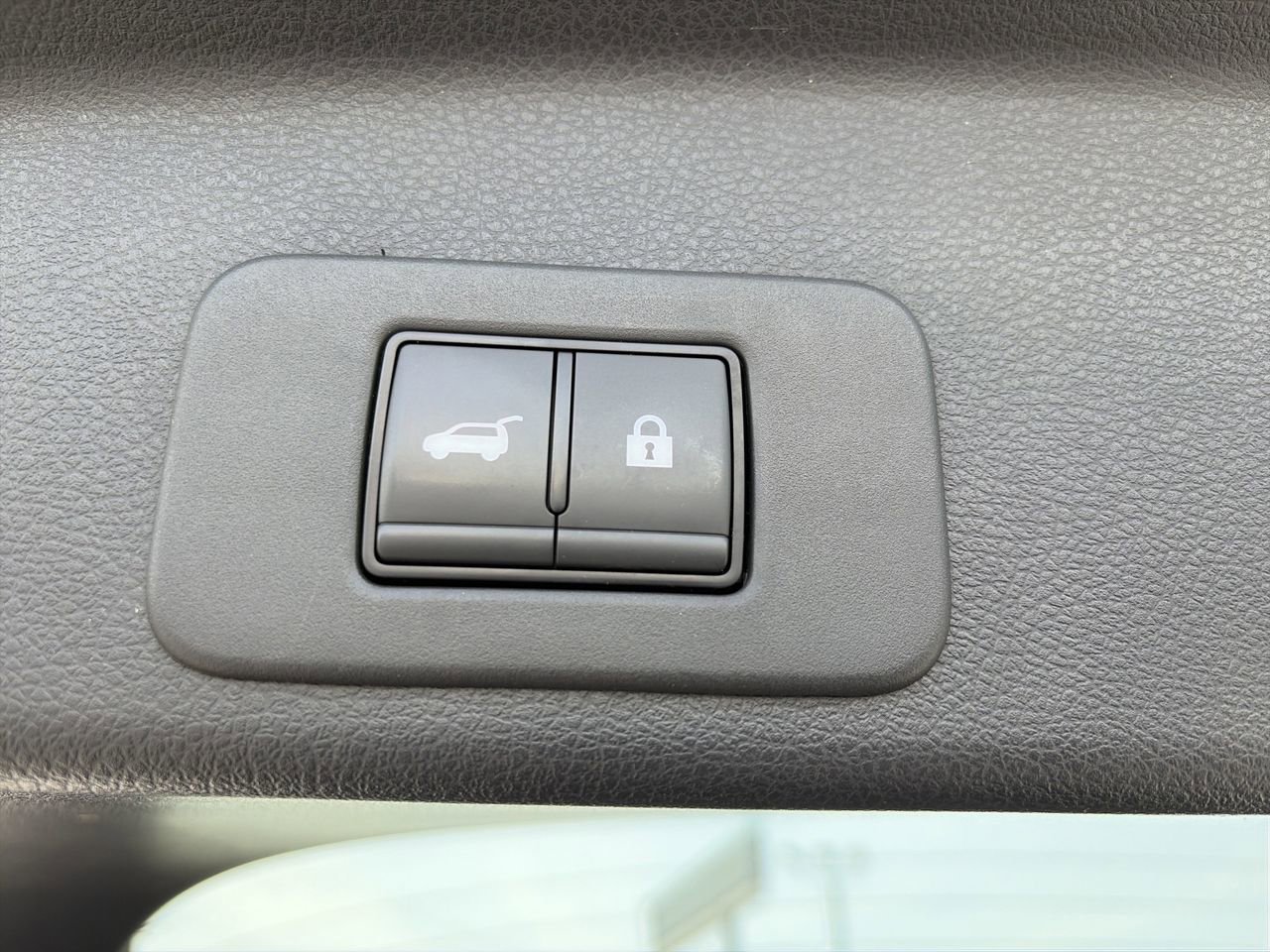 Used 2025 Nissan Murano Platinum w/ Cargo Package AWD/4WD image 31