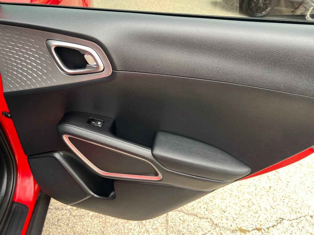 Certified 2023 Kia Soul S FWD image 16