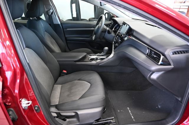 Used 2021 Toyota Camry LE FWD image 11