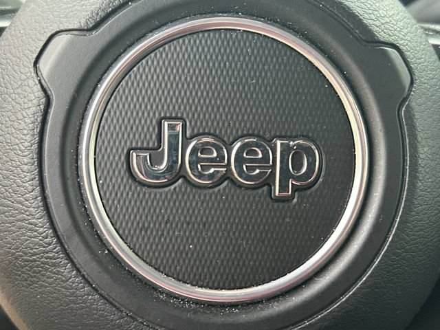 Used 2022 Jeep Wrangler Sport AWD/4WD image 17