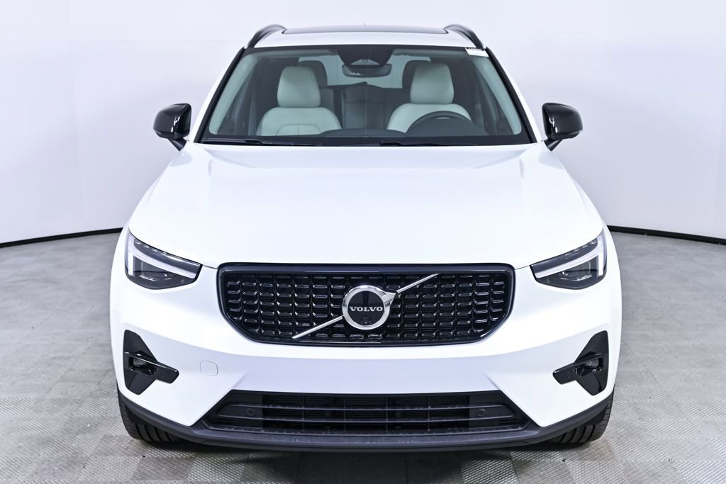 New 2026 Volvo XC40 B5 Plus w/ Protection Package Premier image 34