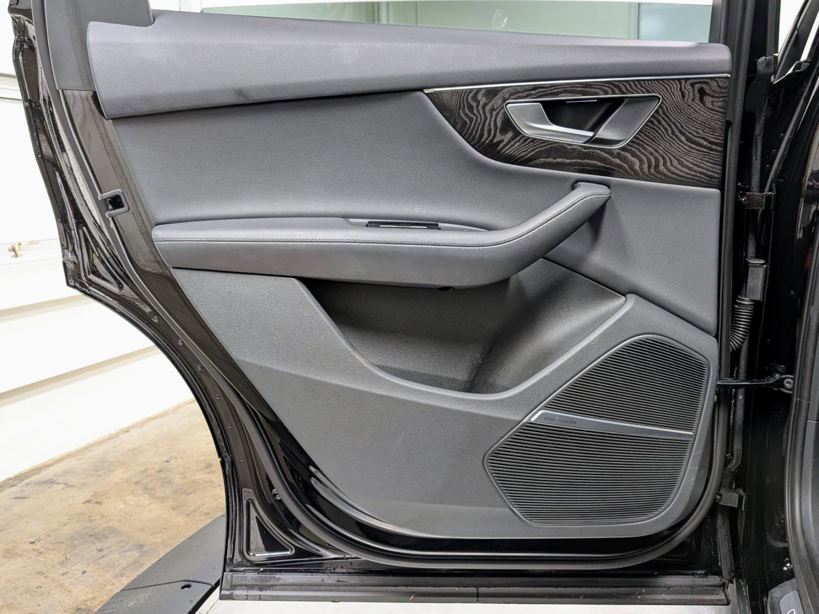 Used 2023 Audi Q7 2.0T Premium Plus w/ Premium Plus Package image 18