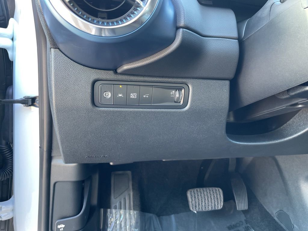 New 2026 Chevrolet Equinox EV LT image 9