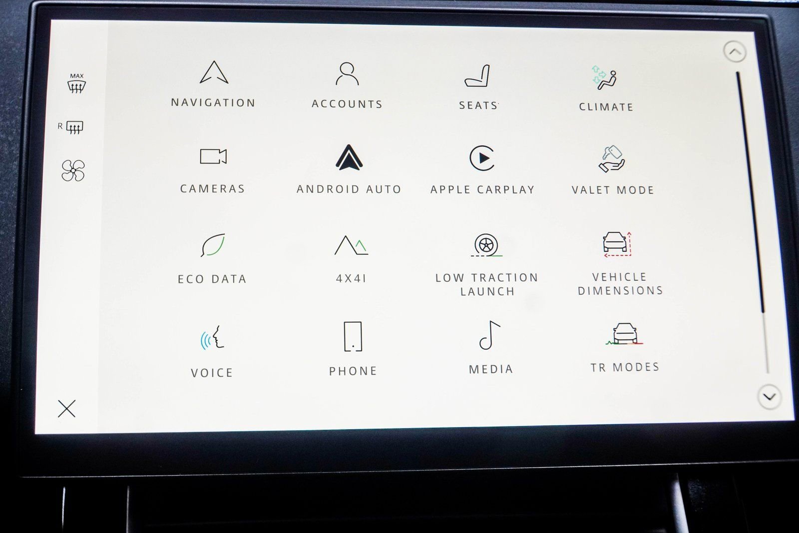 Used 2024 Land Rover Range Rover Evoque Dynamic SE image 25