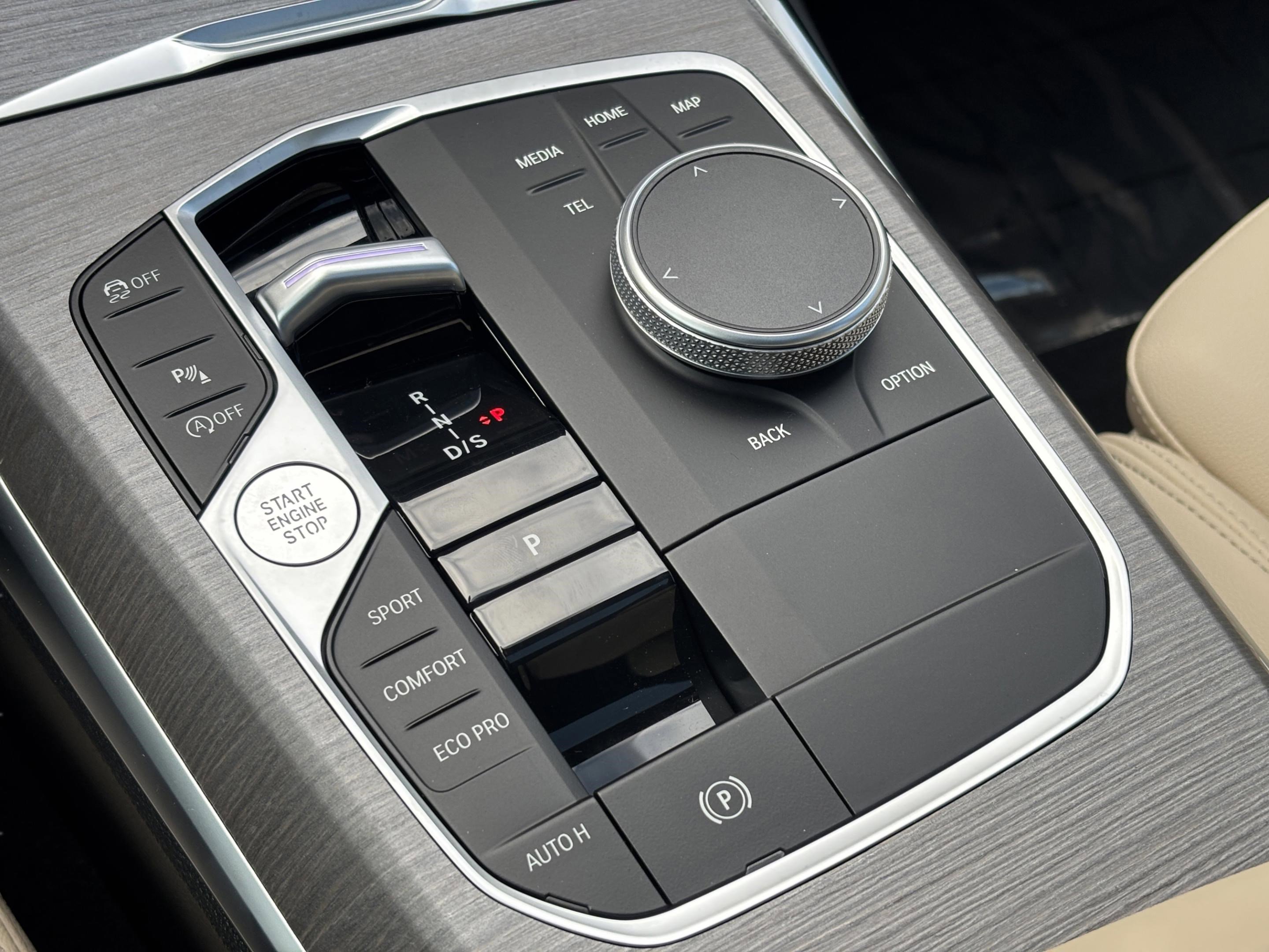 Used 2026 BMW 330i xDrive Sedan w/ Convenience Package image 13