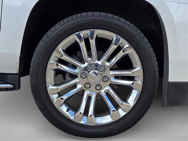 Used 2017 Cadillac Escalade Premium Luxury w/ LPO, Radiant Package image 26