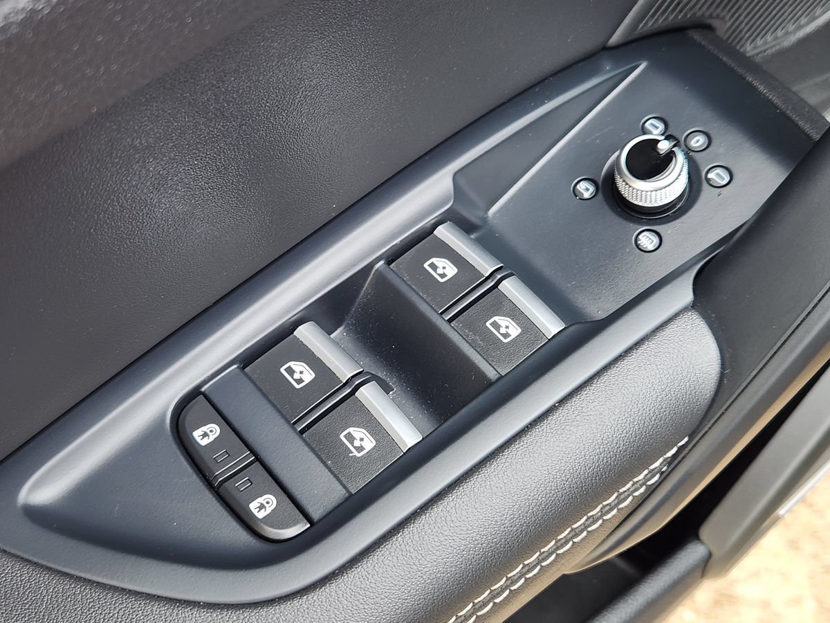 Used 2024 Audi Q5 2.0T Premium Plus AWD/4WD image 44
