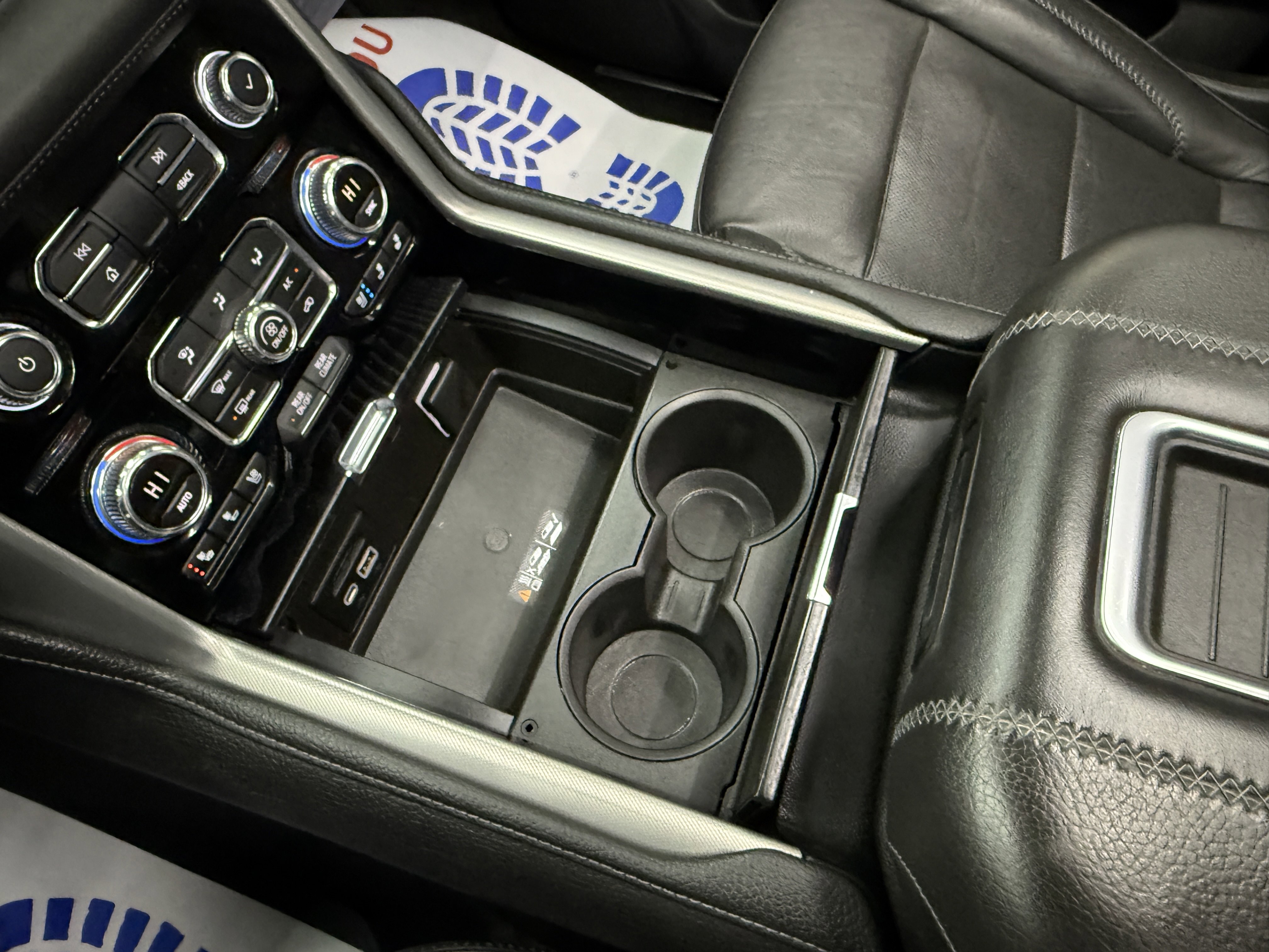 Used 2021 GMC Yukon Denali w/ Denali Ultimate Package image 21