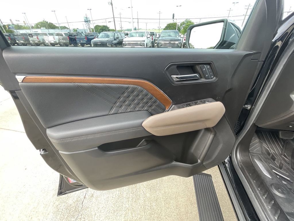 Used 2023 GMC Canyon Denali w/ Denali Black Edition AWD/4WD image 20