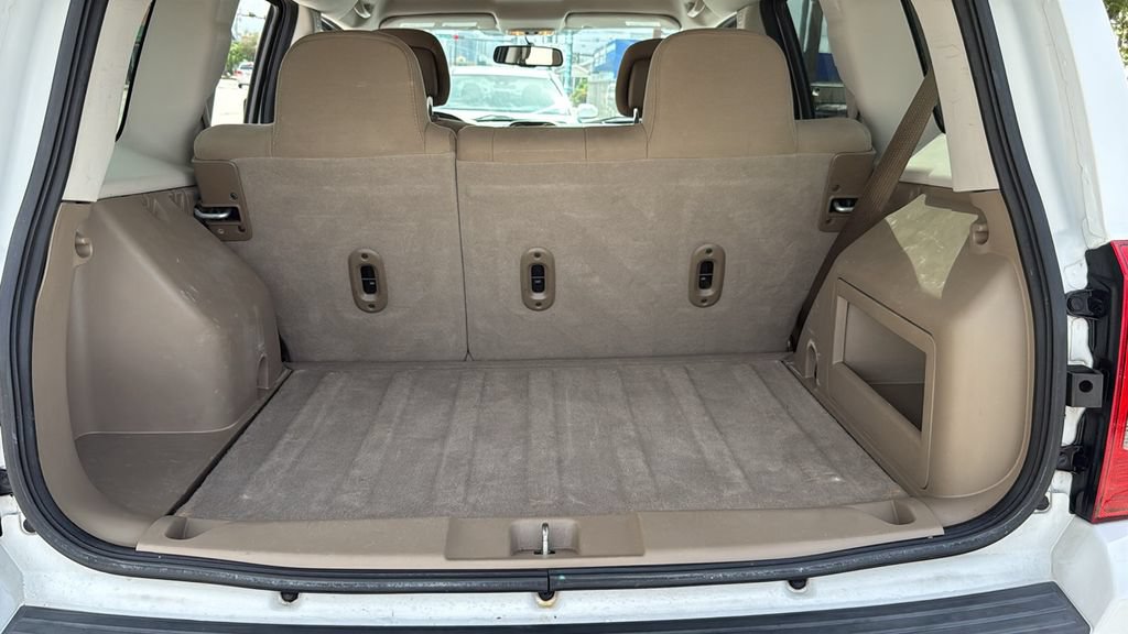 Used 2017 Jeep Patriot Latitude FWD image 9