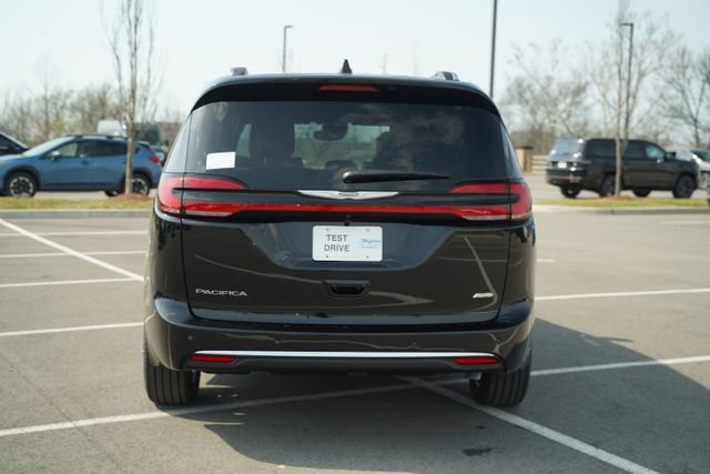 New 2026 Chrysler Pacifica Pinnacle AWD/4WD image 5