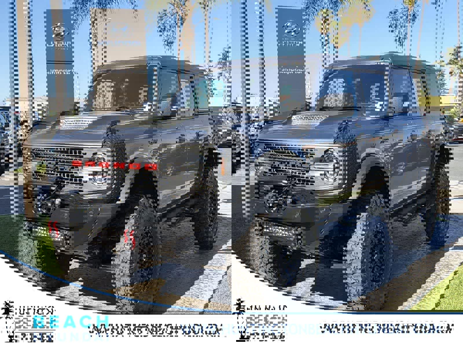 Used 2023 Ford Bronco Badlands image 1