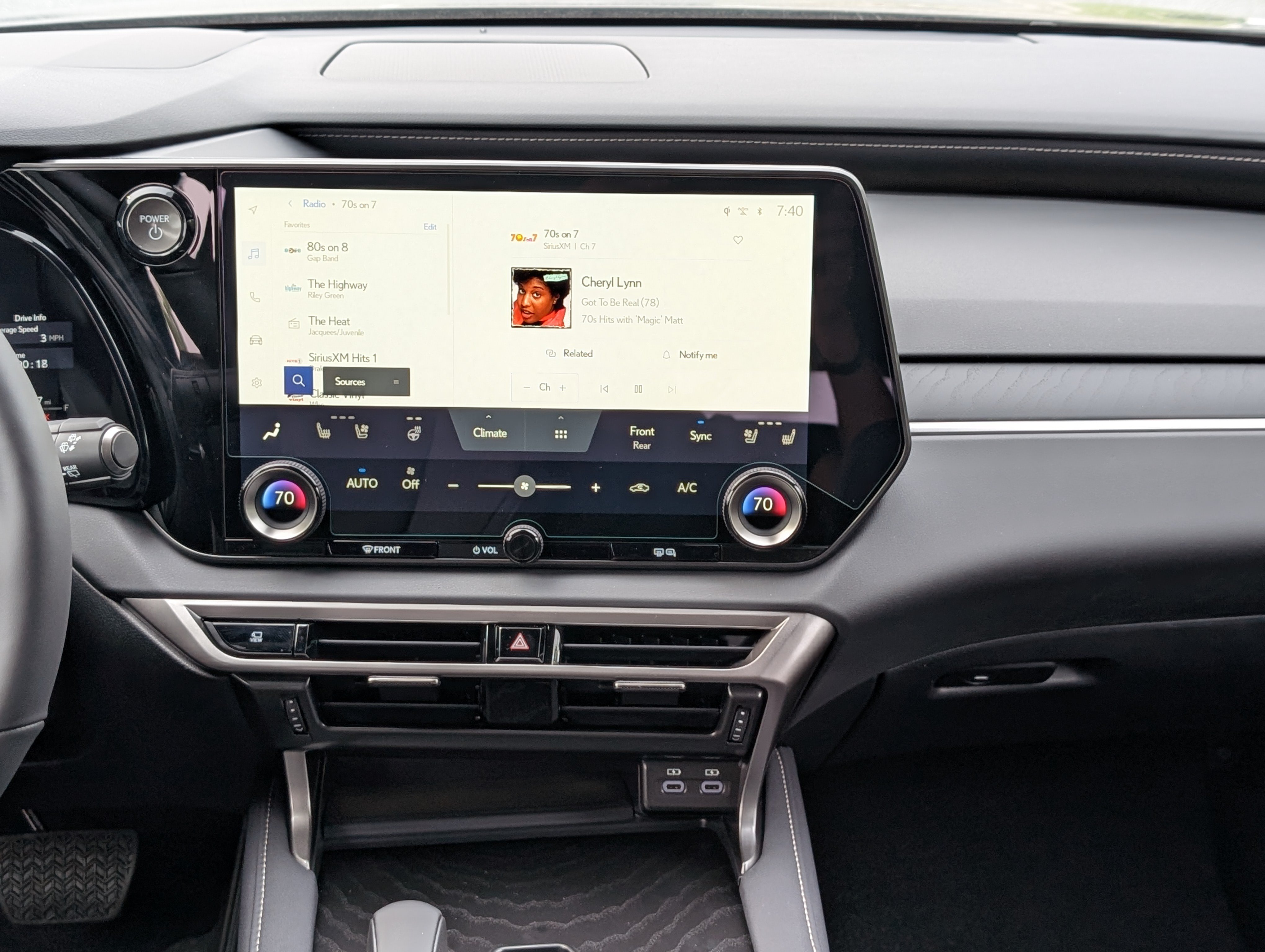 New 2026 Lexus RX 350h AWD/4WD image 14