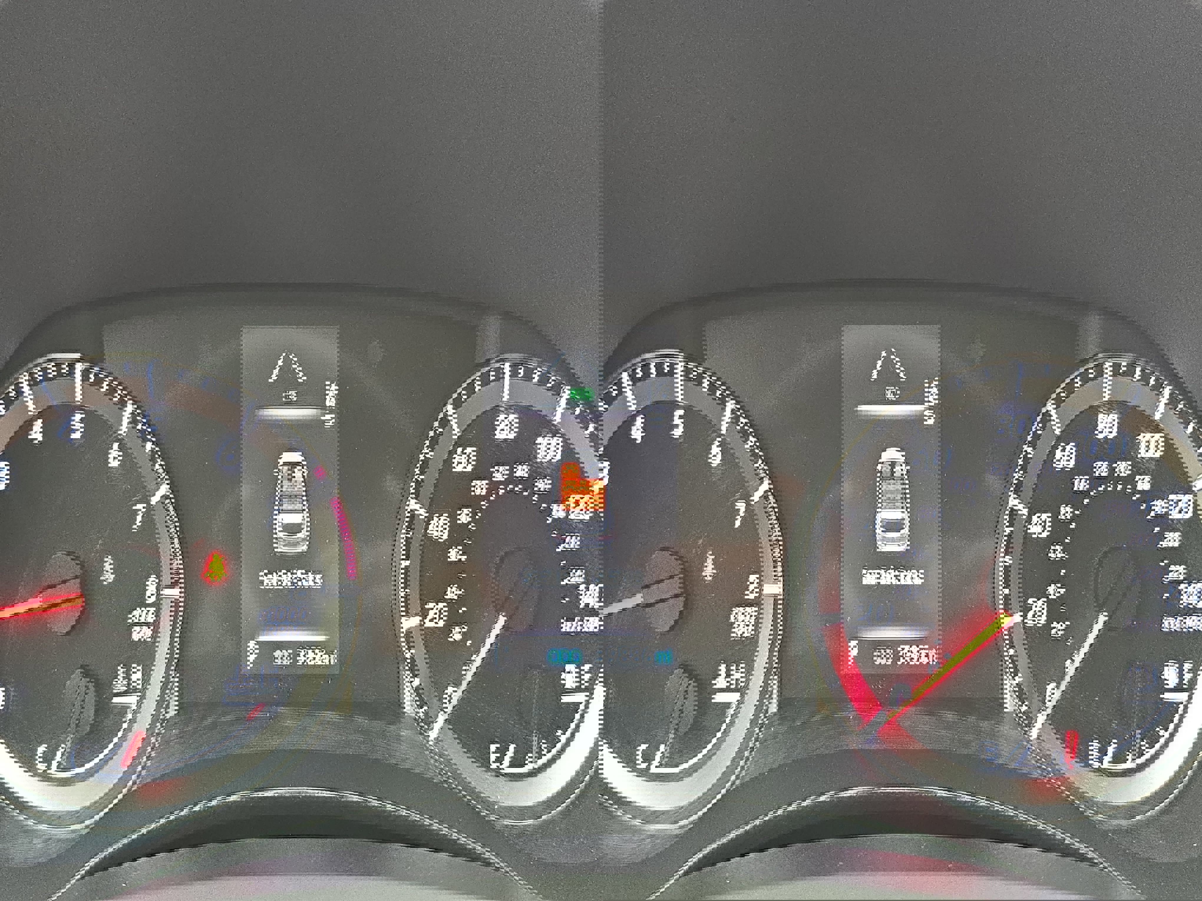 Used 2021 Toyota Highlander L image 19