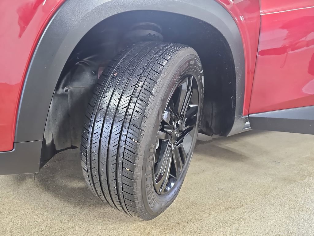 Used 2024 Chevrolet Trax ACTIV w/ Sunroof Package image 37