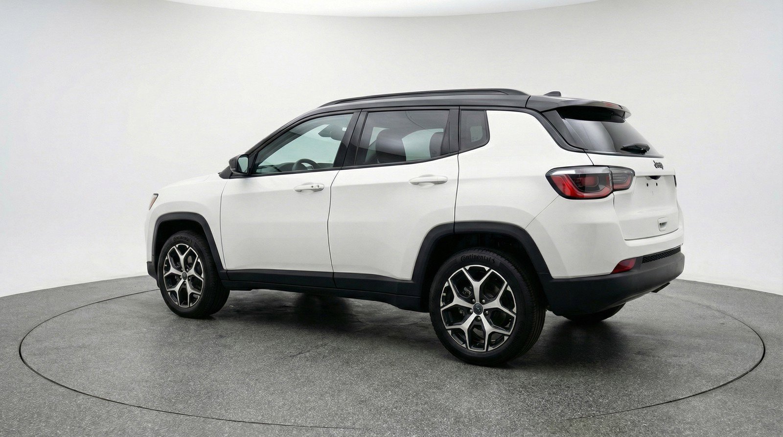 Used 2025 Jeep Compass Limited image 6
