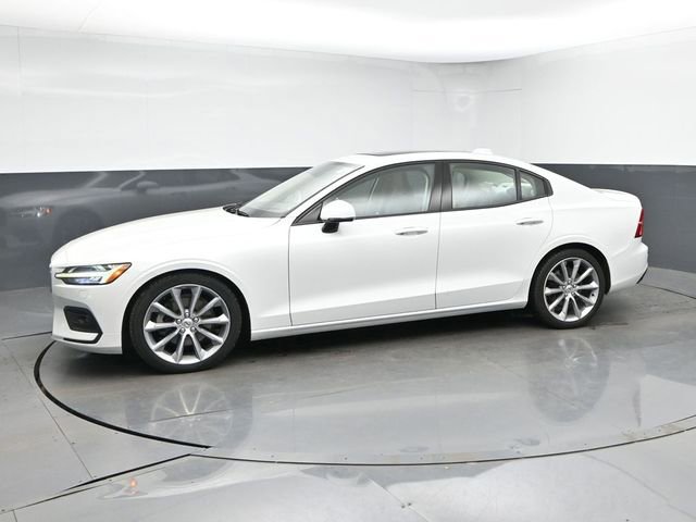 Used 2020 Volvo S60 T5 Momentum FWD image 4