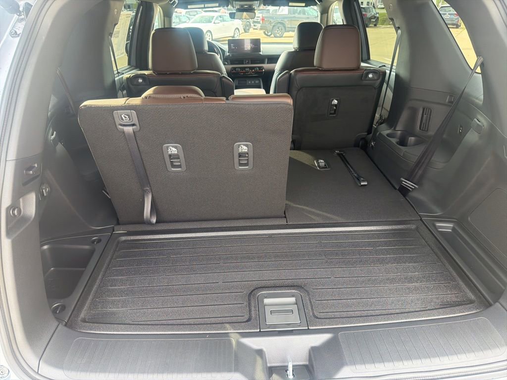 New 2026 Honda Pilot TrailSport image 23