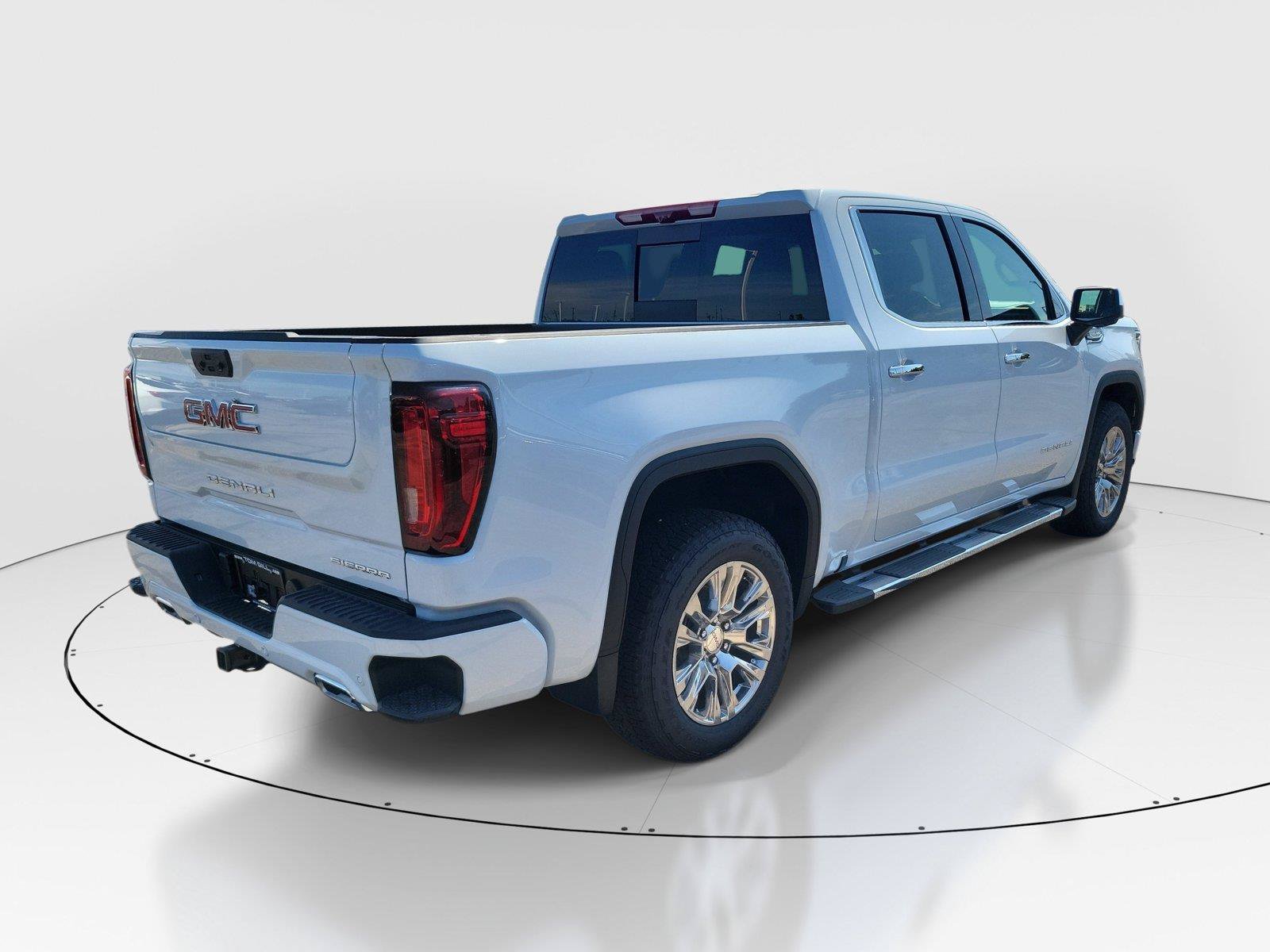 New 2026 GMC Sierra 1500 Denali w/ Technology Package AWD/4WD image 4
