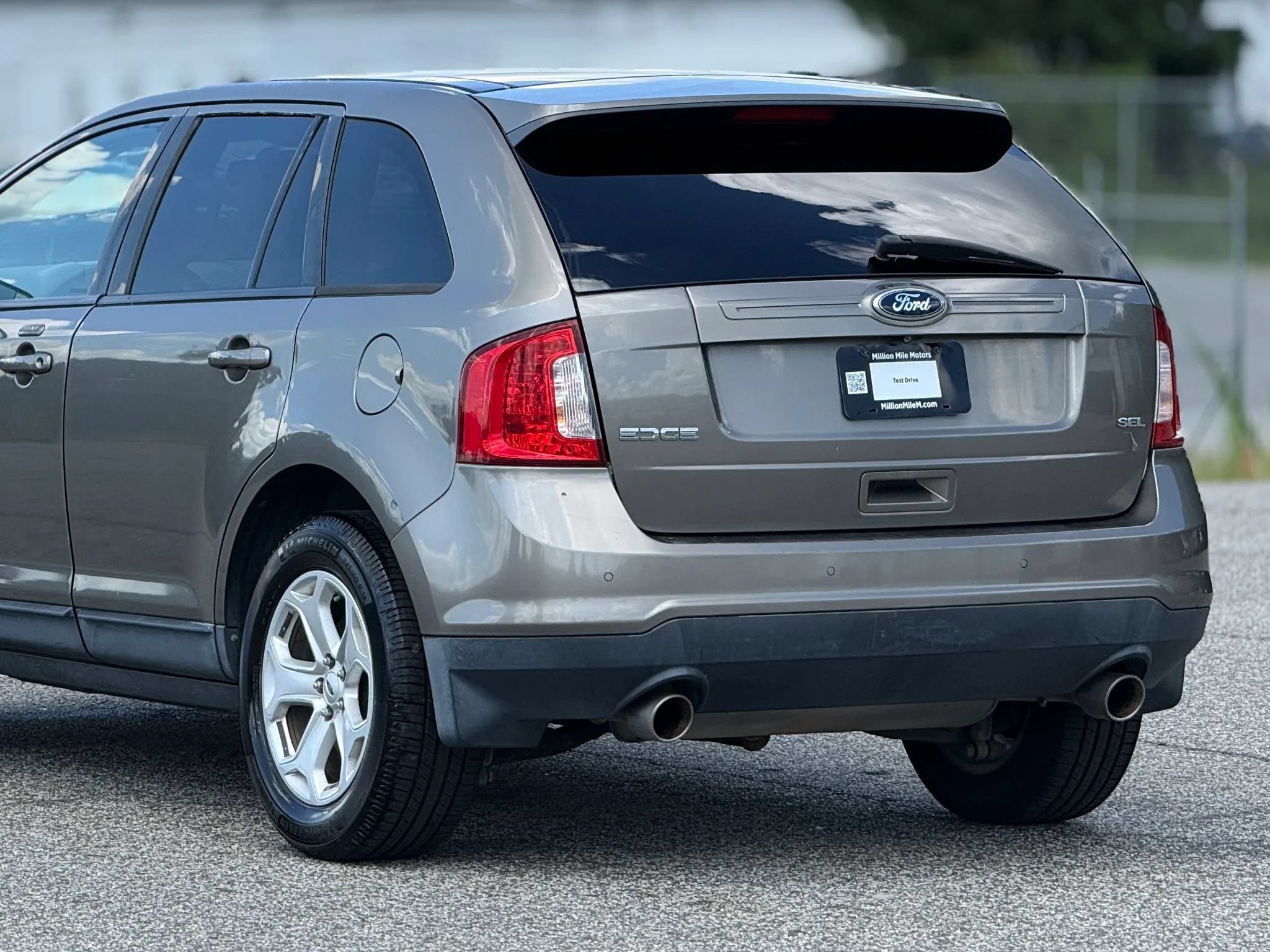 Used 2013 Ford Edge SEL FWD image 16
