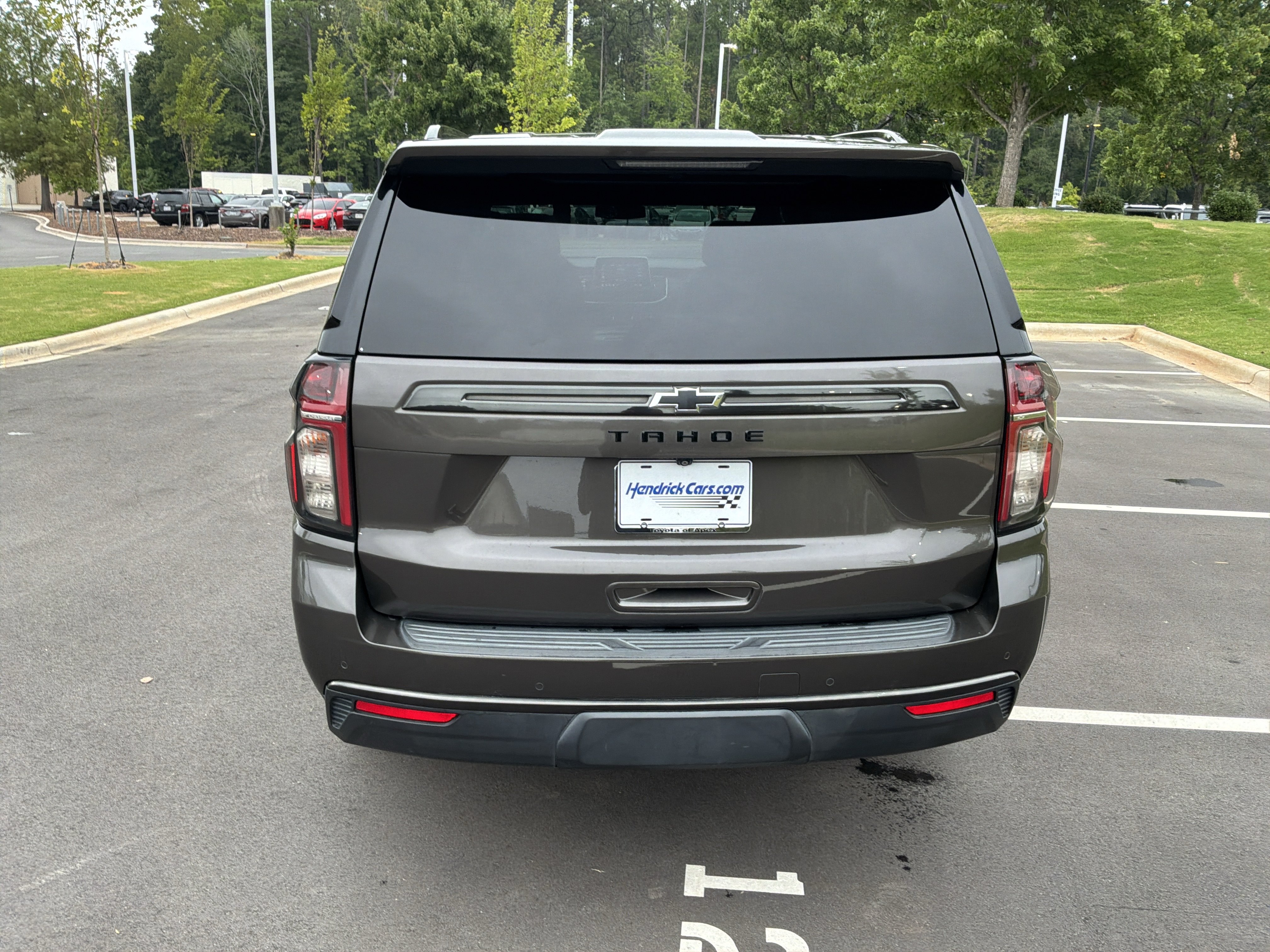 Used 2021 Chevrolet Tahoe Z71 w/ Z71 Signature Package AWD/4WD image 9