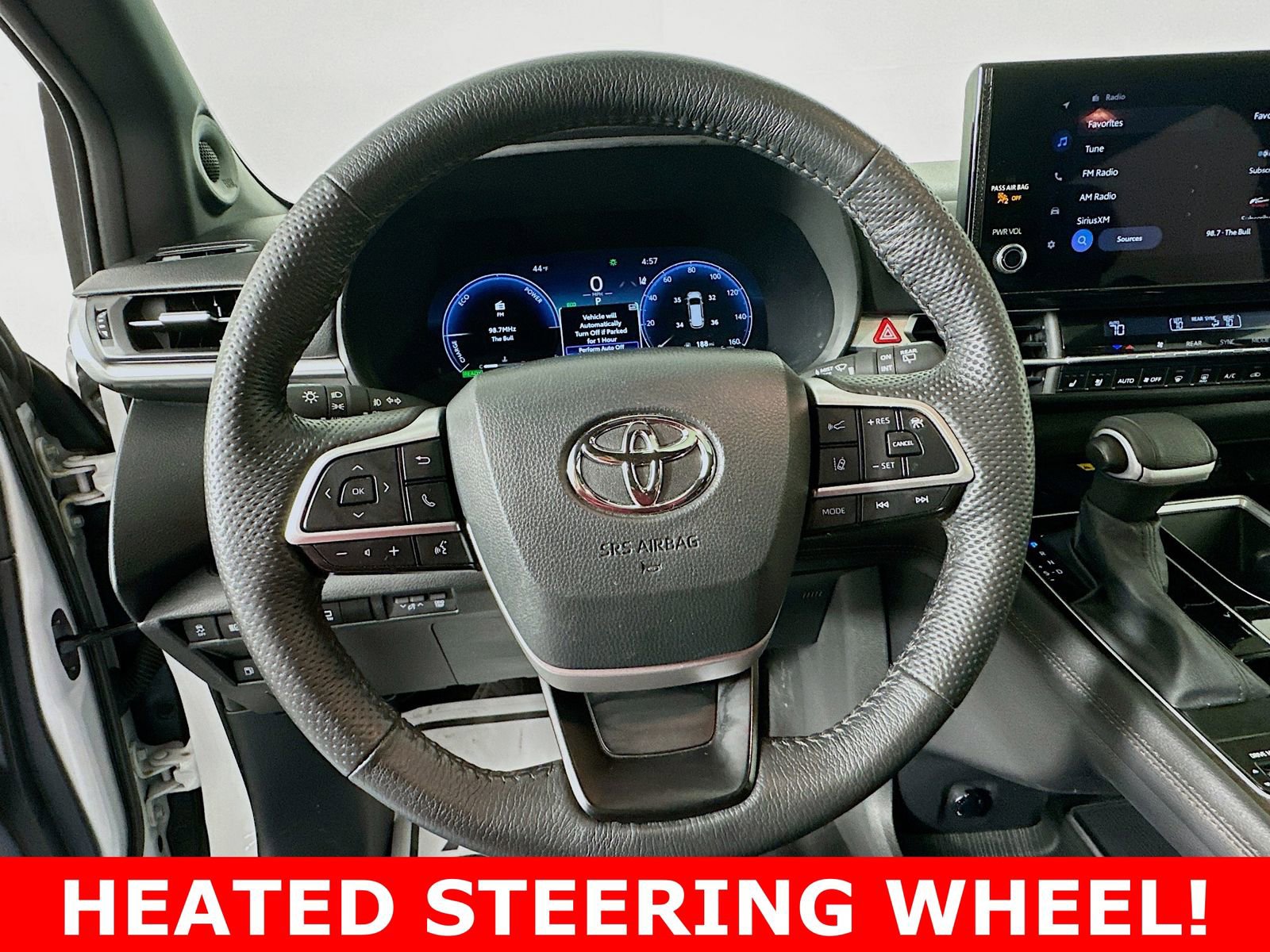 Certified 2025 Toyota Sienna Platinum image 15