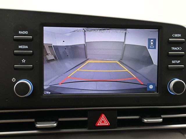 Used 2022 Hyundai Elantra SEL image 19