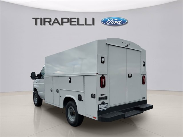 New 2026 Ford E-350 and Econoline 350 Super Duty image 3