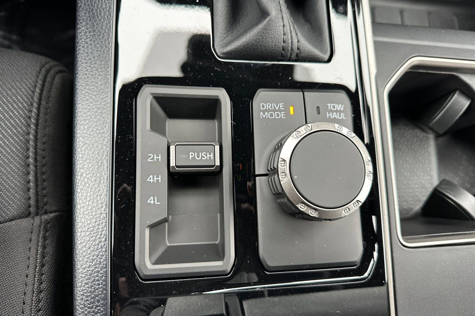 New 2026 Toyota Tundra SR5 AWD/4WD image 33