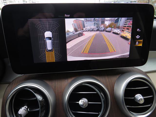 Used 2021 Mercedes-Benz GLC 300 GLC 300 4MATIC image 15