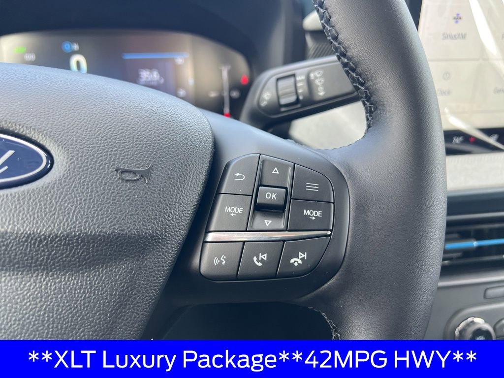 New 2025 Ford Maverick XLT w/ XLT Luxury Package image 11