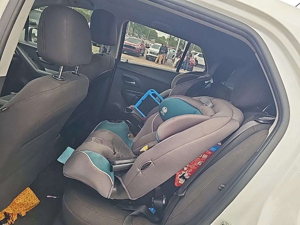 Used 2018 Chevrolet Trax LS image 11